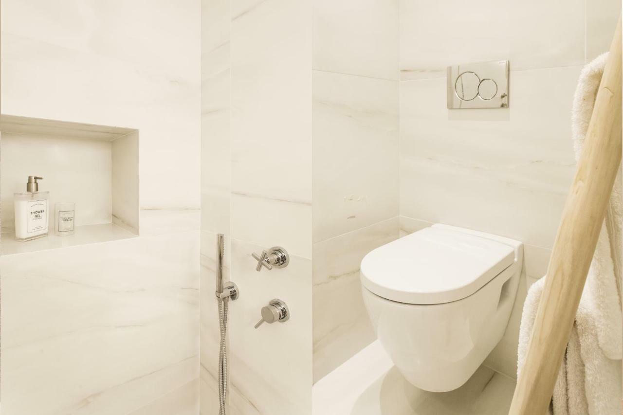 *** Boutique Syntagma Apartment W/ Plunge Pool *** アテネ エクステリア 写真